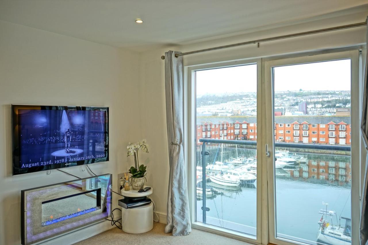 Soak Up The Light At A Soothing, Stylish Apartment In Swansea Marina Zewnętrze zdjęcie
